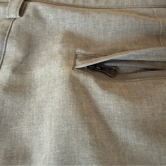 Tori Richard Surf N Turf Gray Hybrid Men’s Shorts - Picture 4 of 8